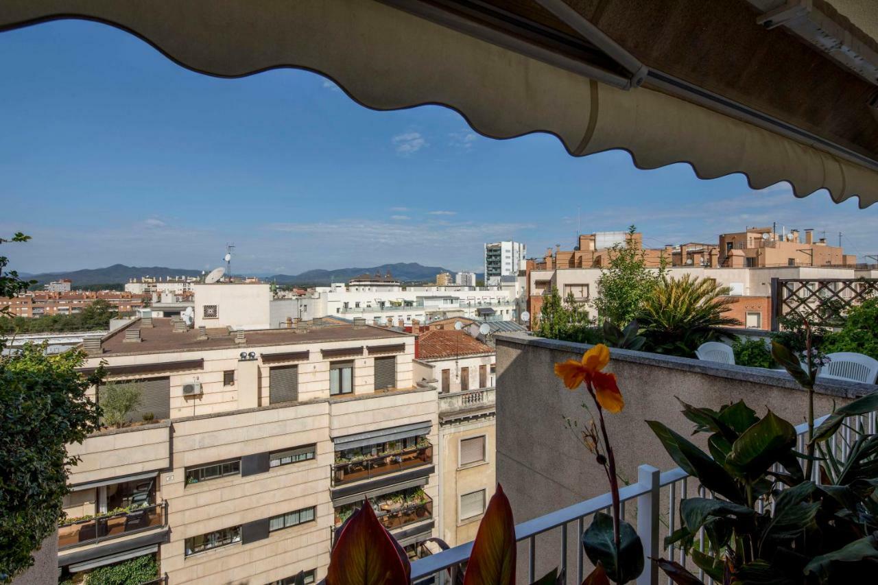 Ático con gran terraza en el corazón de Girona Exterior foto