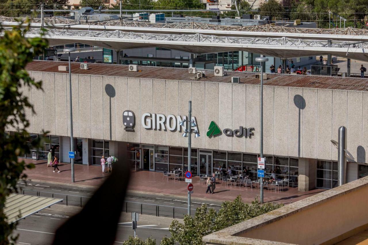 Ático con gran terraza en el corazón de Girona Exterior foto